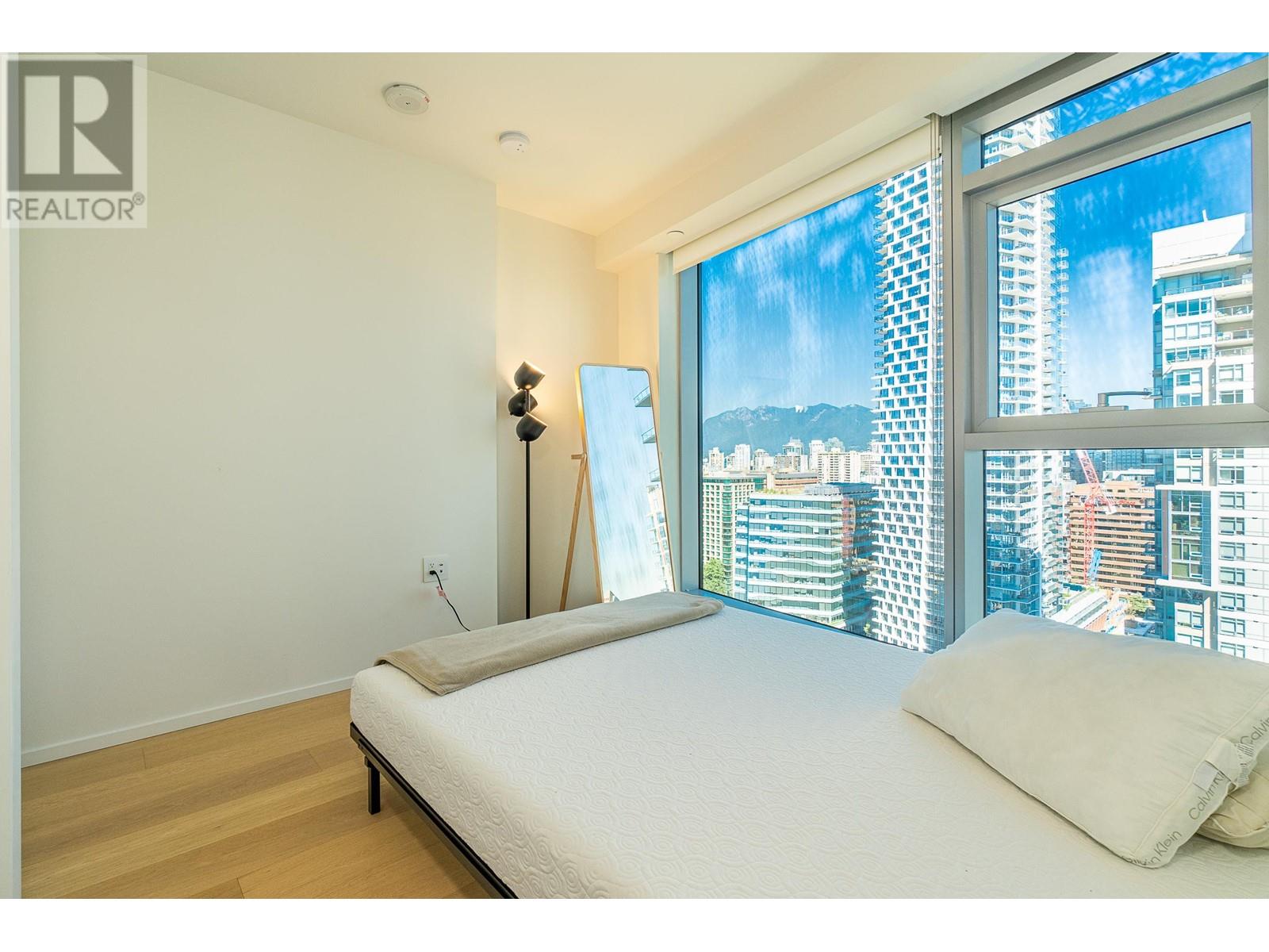 Listing Picture 29 of 38 : 2605 889 PACIFIC STREET, Vancouver / 溫哥華 - 魯藝地產 Yvonne Lu Group - MLS Medallion Club Member