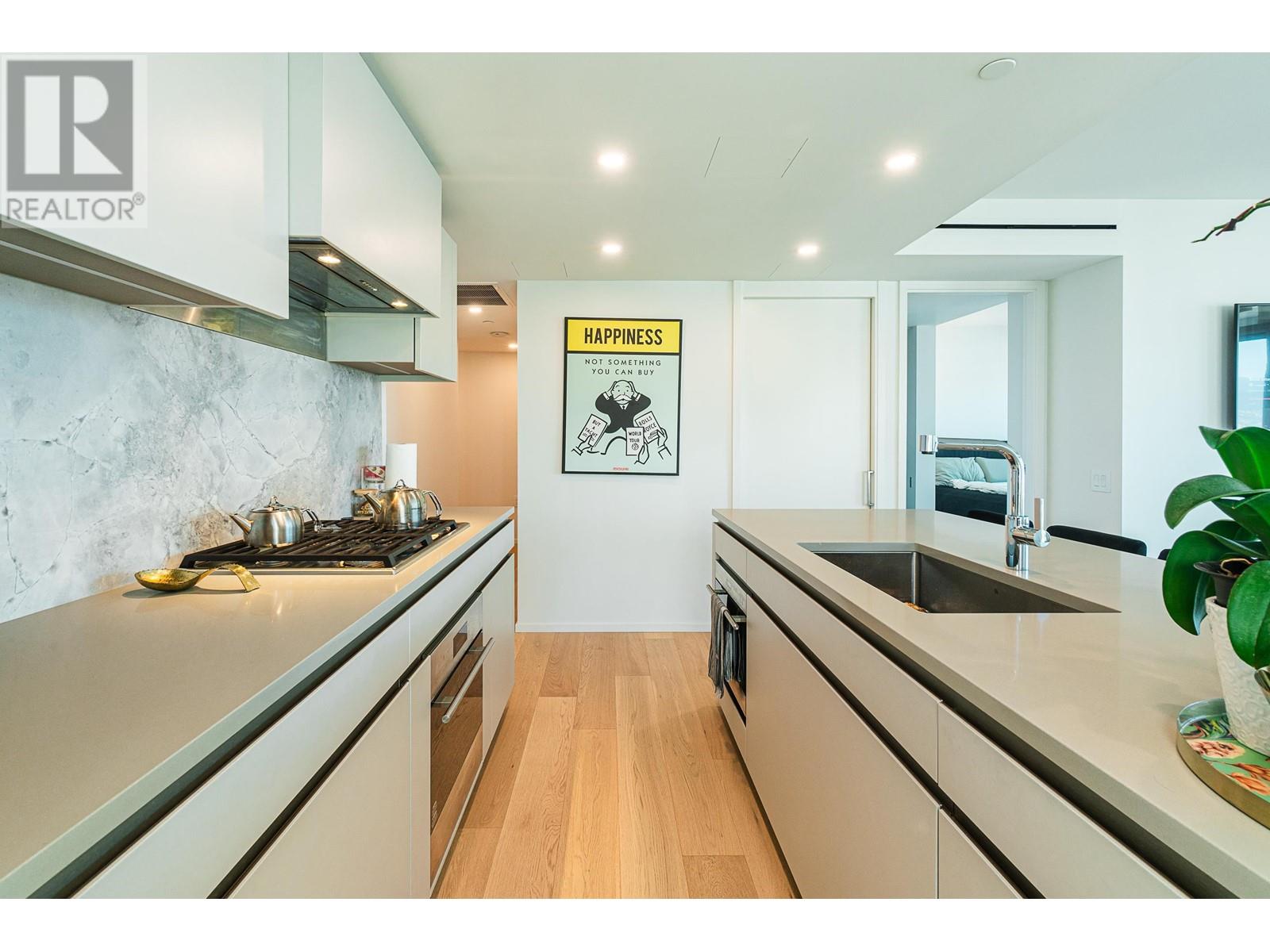 Listing Picture 19 of 38 : 2605 889 PACIFIC STREET, Vancouver / 溫哥華 - 魯藝地產 Yvonne Lu Group - MLS Medallion Club Member