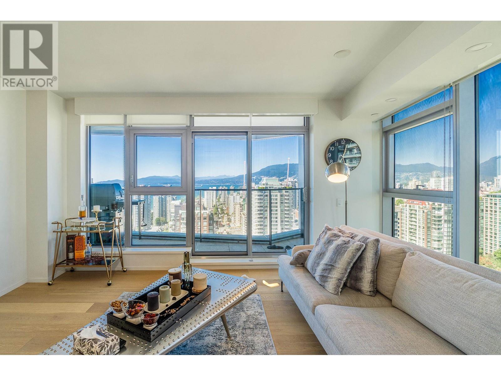 Listing Picture 13 of 38 : 2605 889 PACIFIC STREET, Vancouver / 溫哥華 - 魯藝地產 Yvonne Lu Group - MLS Medallion Club Member