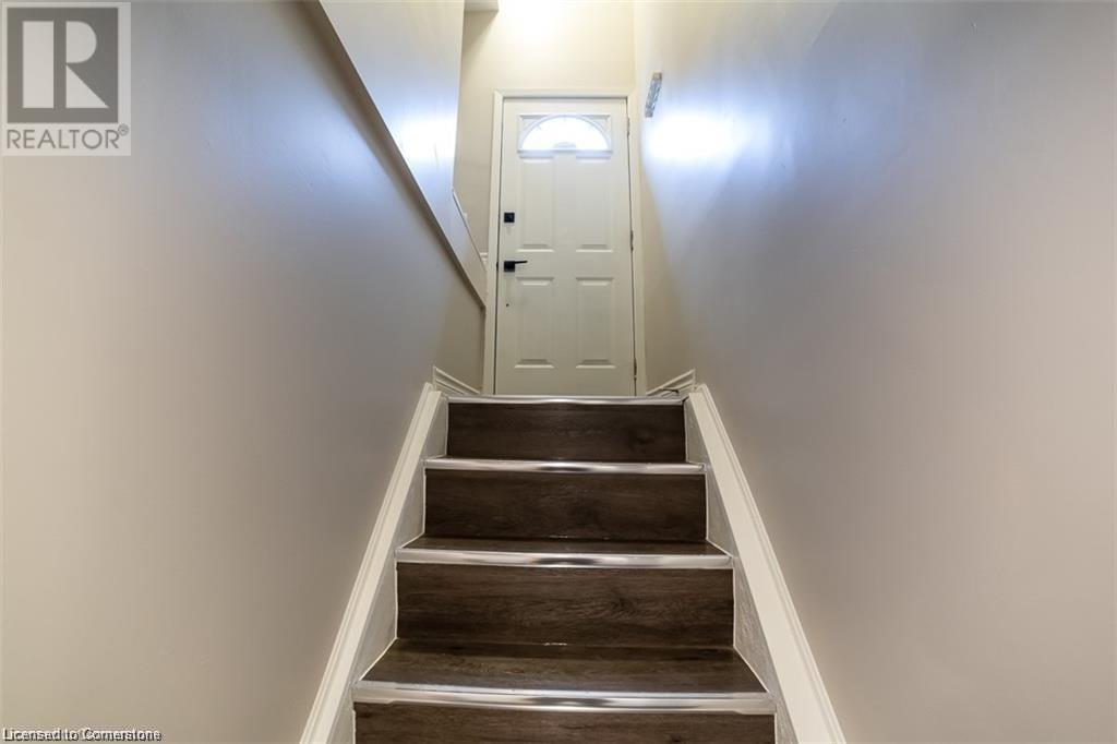 37 St. Augustine Avenue Unit# Lower, Welland, Ontario  L3C 2K8 - Photo 5 - 40682515