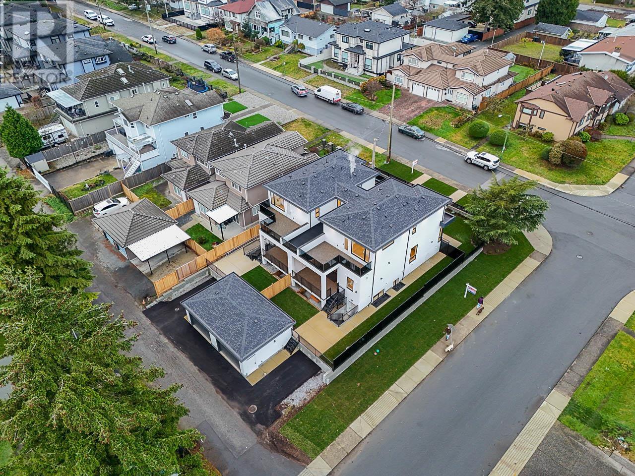 Listing Picture 38 of 40 : 8388 14TH AVENUE, Burnaby / 本拿比 - 魯藝地產 Yvonne Lu Group - MLS Medallion Club Member