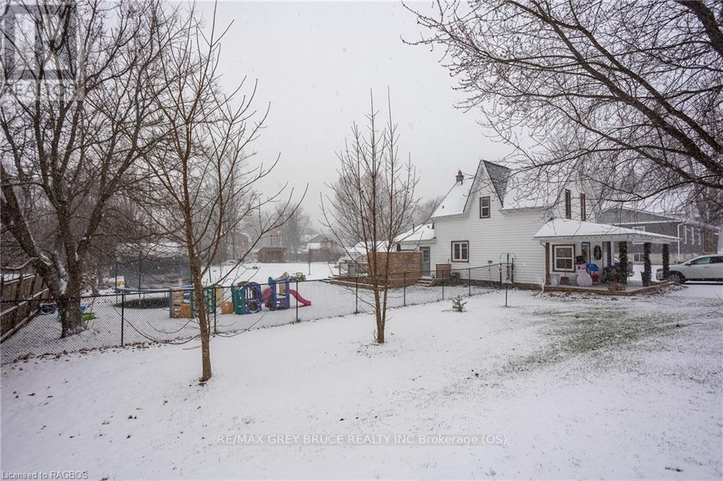 385 Princess Street, Georgian Bluffs, Ontario  N0H 2K0 - Photo 36 - X11823152