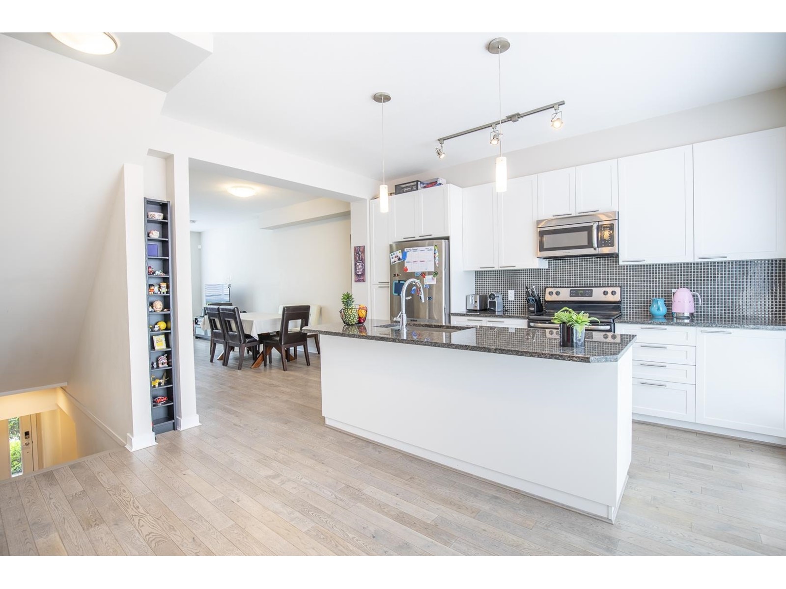 Property at 62 16222 23A AVENUE image 4