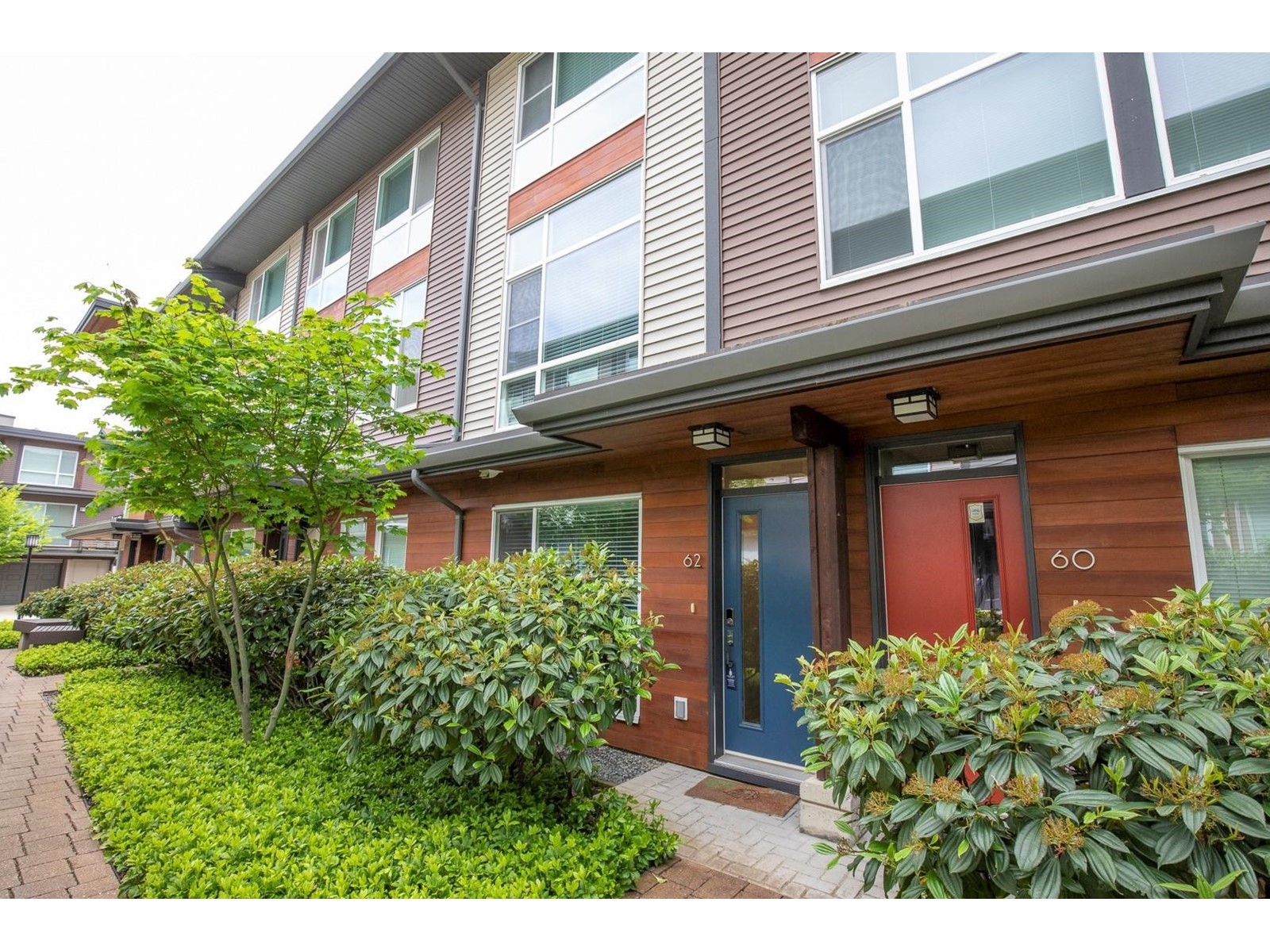 Property at 62 16222 23A AVENUE image 1