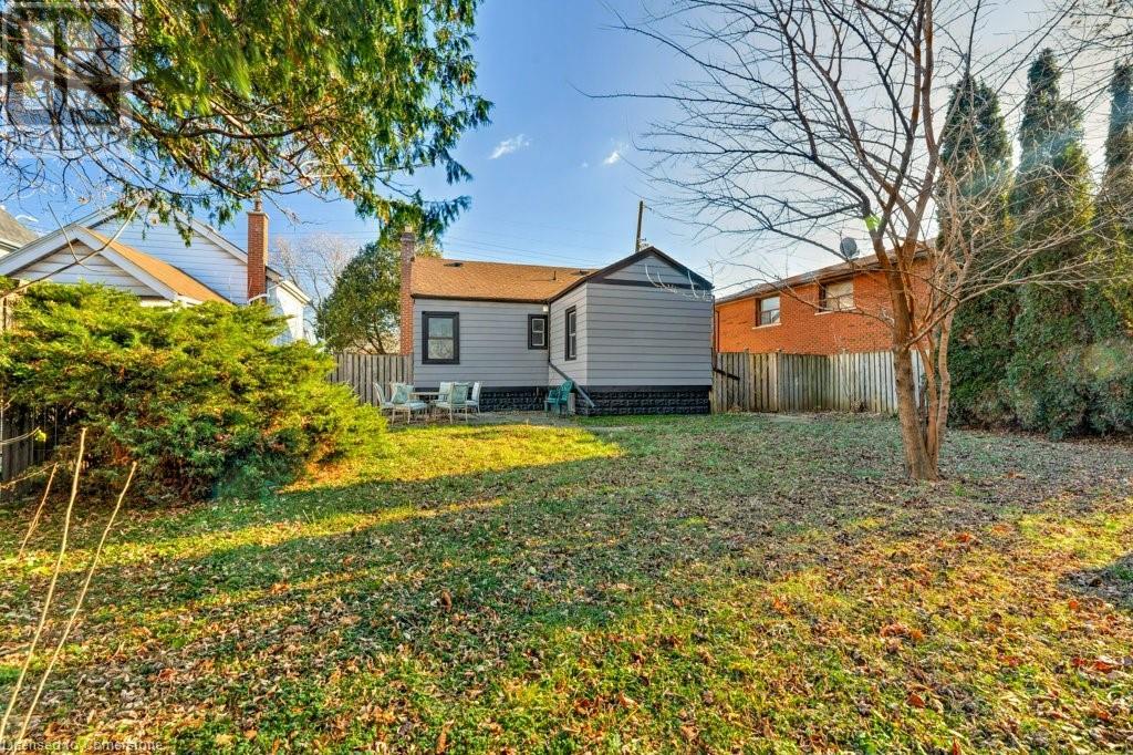 453 Paling AvenueHamilton, Ontario  L8H 5K3 - Photo 22 - 40685063