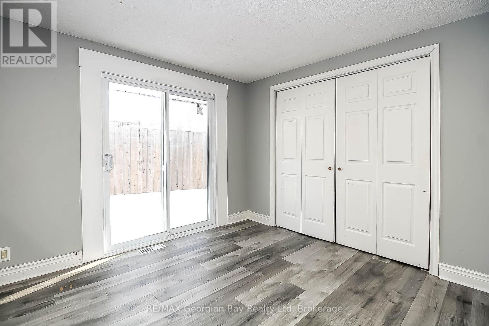 405 Bay Street, Midland, Ontario  L4R 1K7 - Photo 10 - S11892281