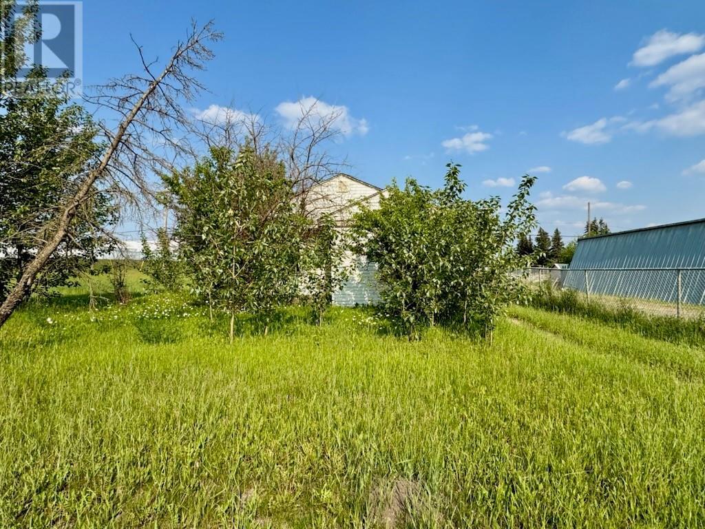 9804 17 Street, dawson creek, British Columbia V1G4V5