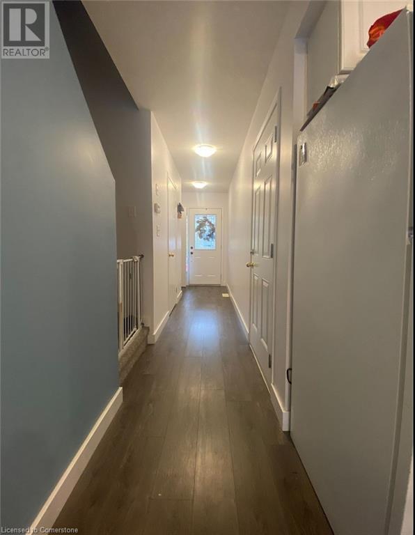 10 Brookfield Crescent, Kitchener, Ontario  N2E 0A7 - Photo 2 - 40685038