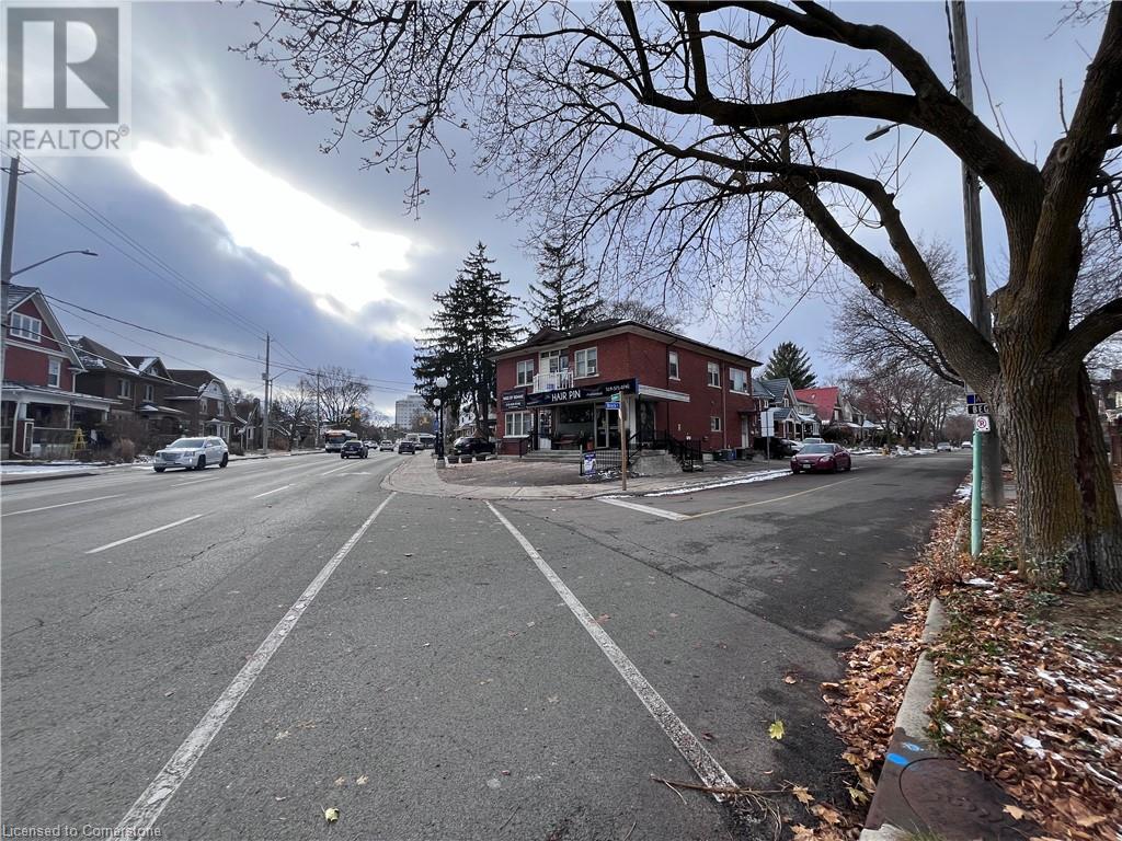 744-746 QUEEN Street S, Kitchener, Ontario