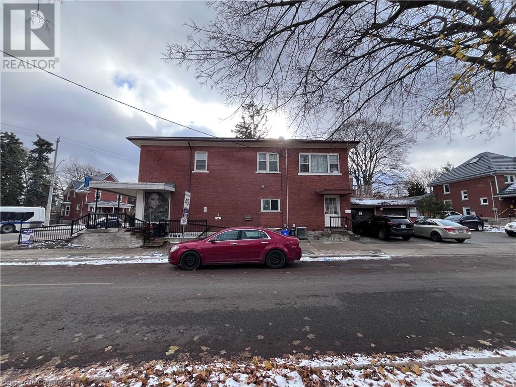 744-746 Queen Street S, Kitchener, Ontario  N2M 1A4 - Photo 7 - 40655187