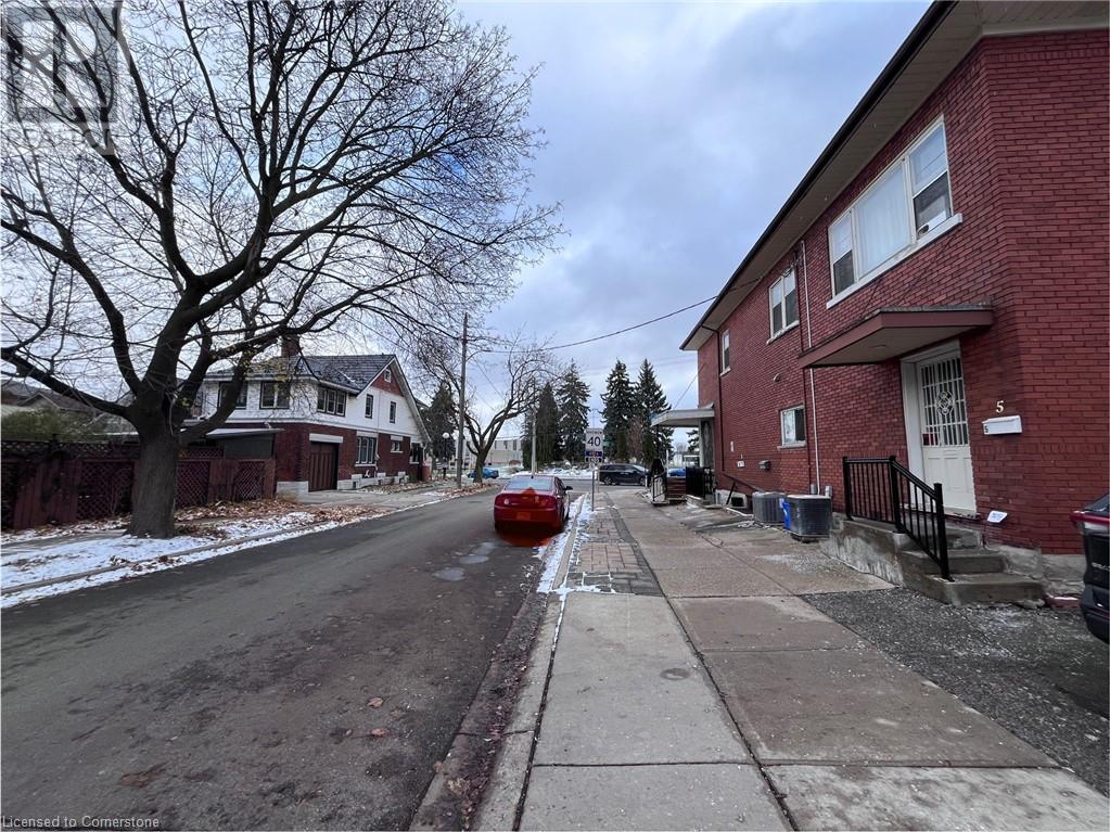 744-746 Queen Street S, Kitchener, Ontario  N2M 1A4 - Photo 6 - 40655187