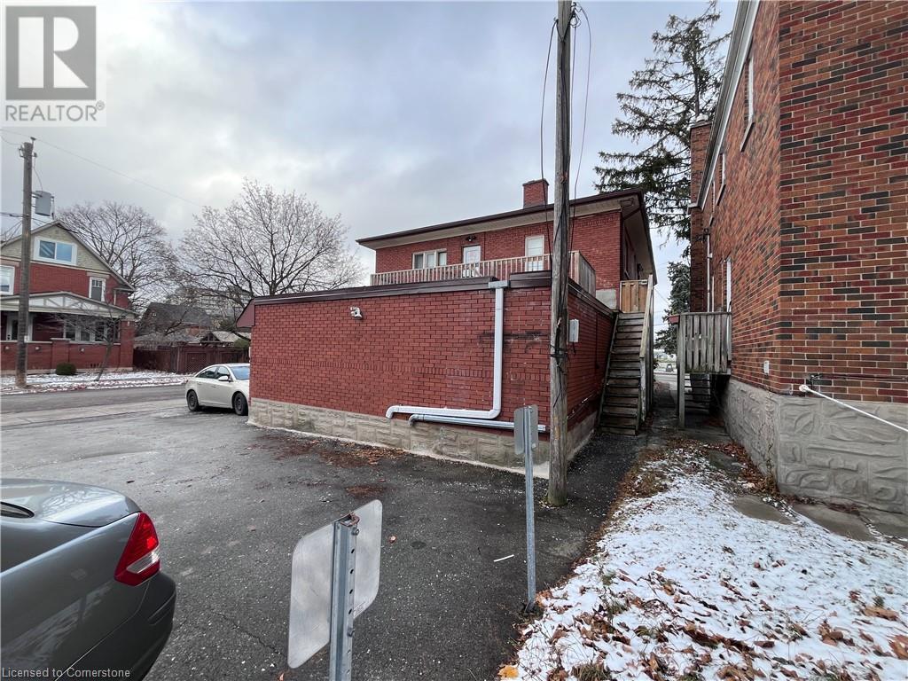 744-746 Queen Street S, Kitchener, Ontario  N2M 1A4 - Photo 8 - 40655187
