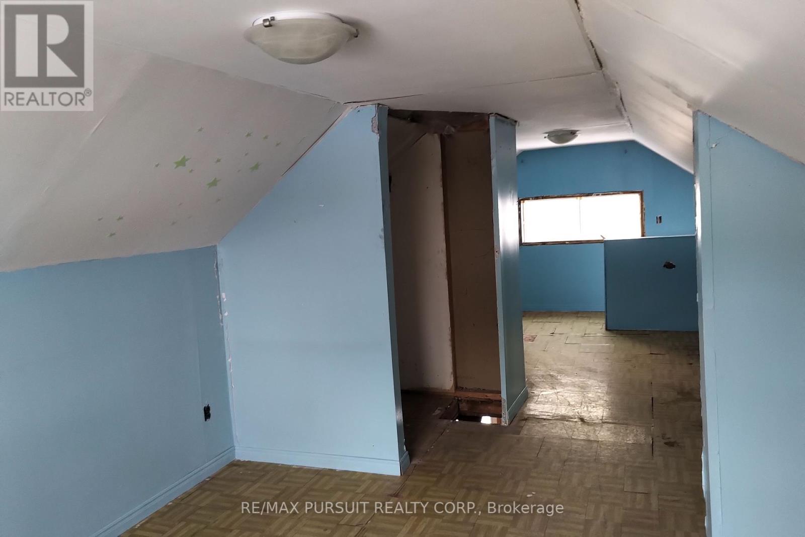 8 Queen Street, Kirkland Lake (Kl & Area), Ontario  P2N 2R1 - Photo 6 - T11892285