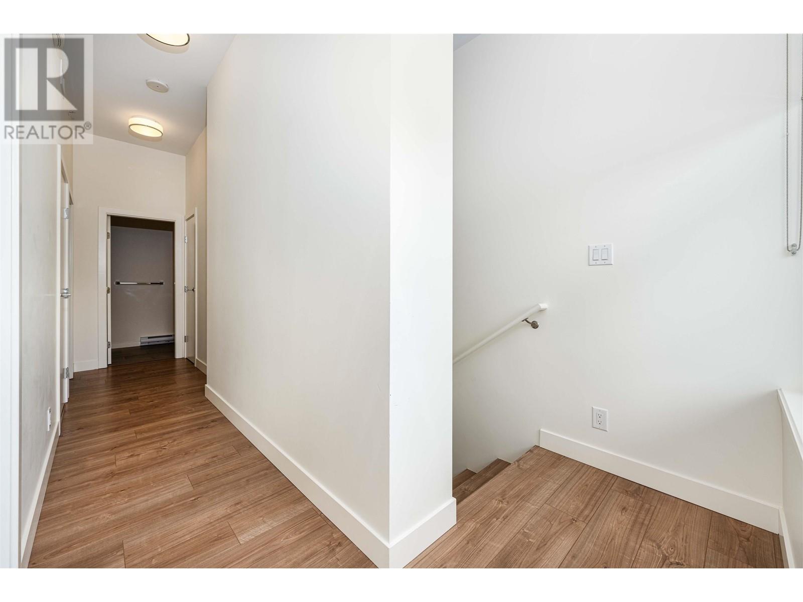 5033 Imperial Street, Burnaby, British Columbia  V5J 0J3 - Photo 12 - R2950415