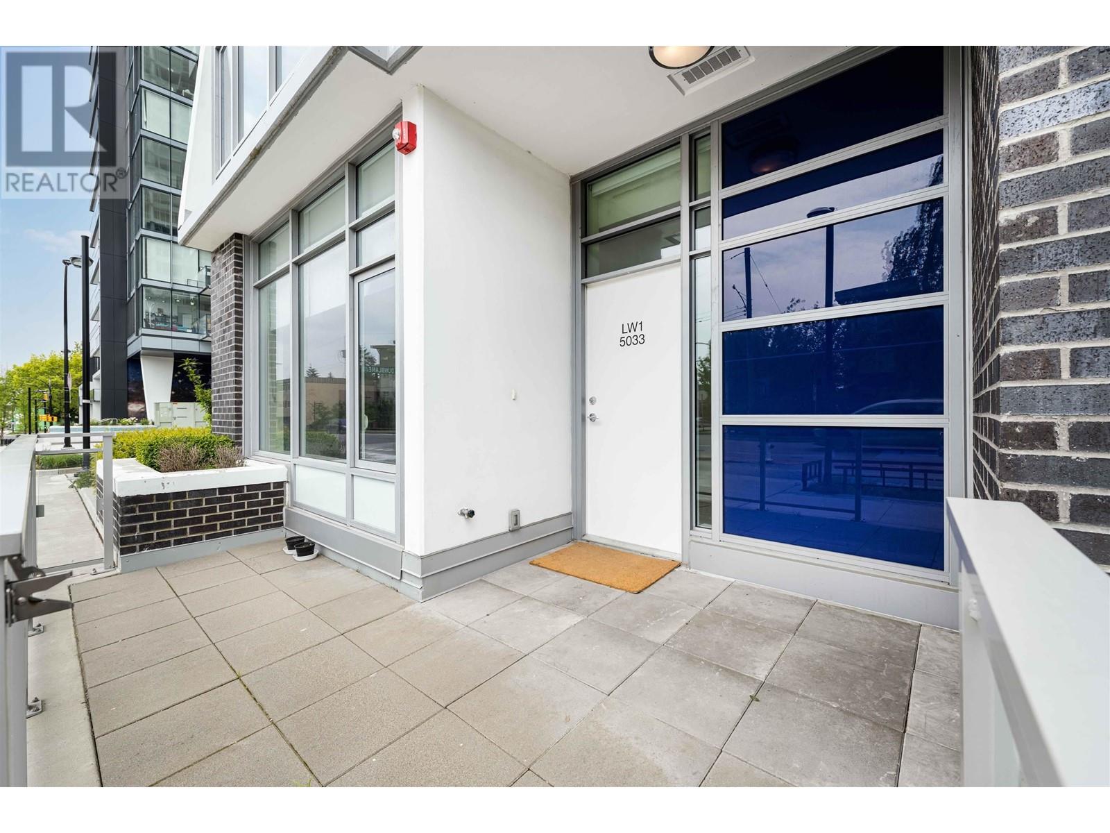5033 Imperial Street, Burnaby, British Columbia  V5J 0J3 - Photo 4 - R2950415