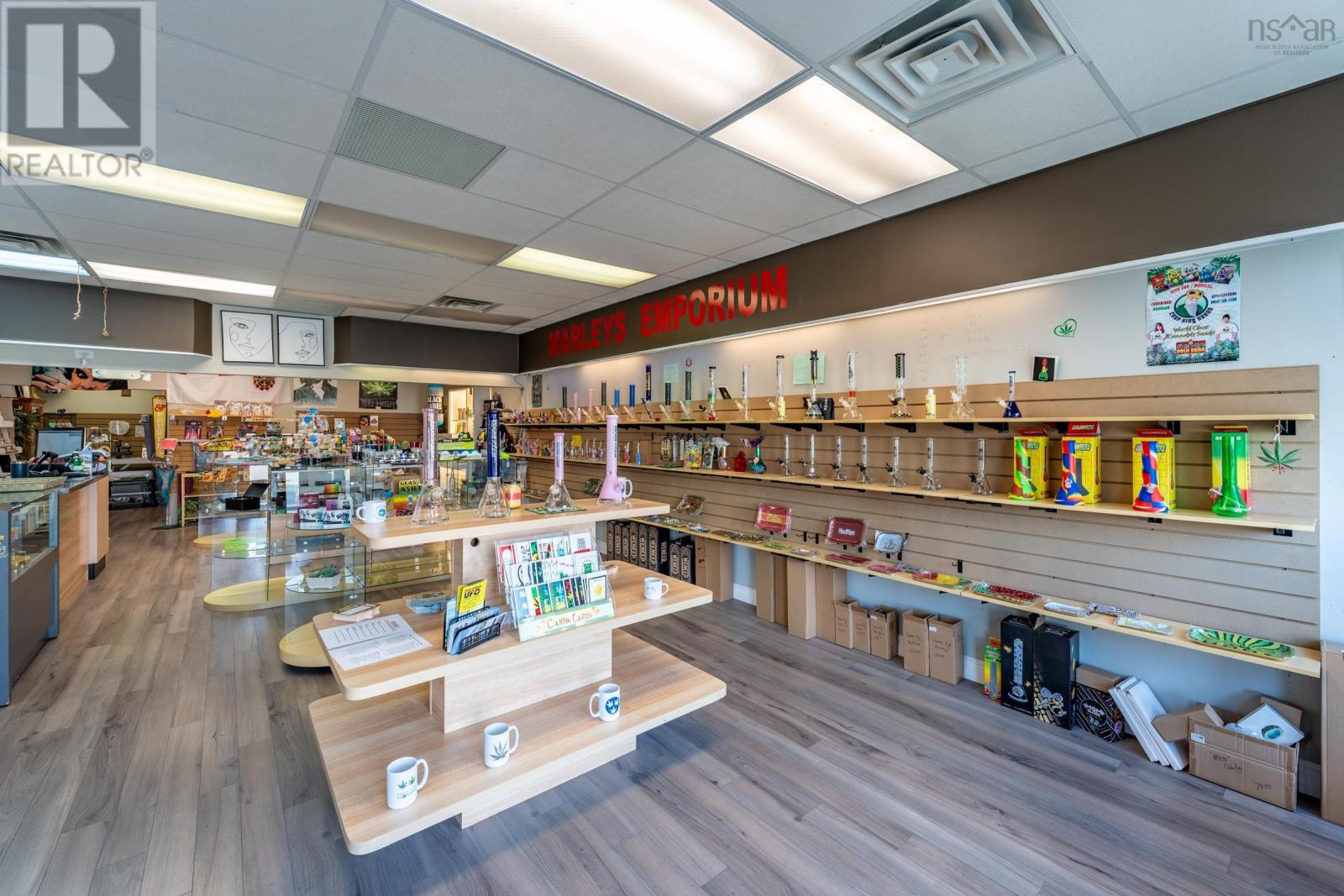 79 Starrs Road, Yarmouth, Nova Scotia  B5A 1S4 - Photo 4 - 202428274