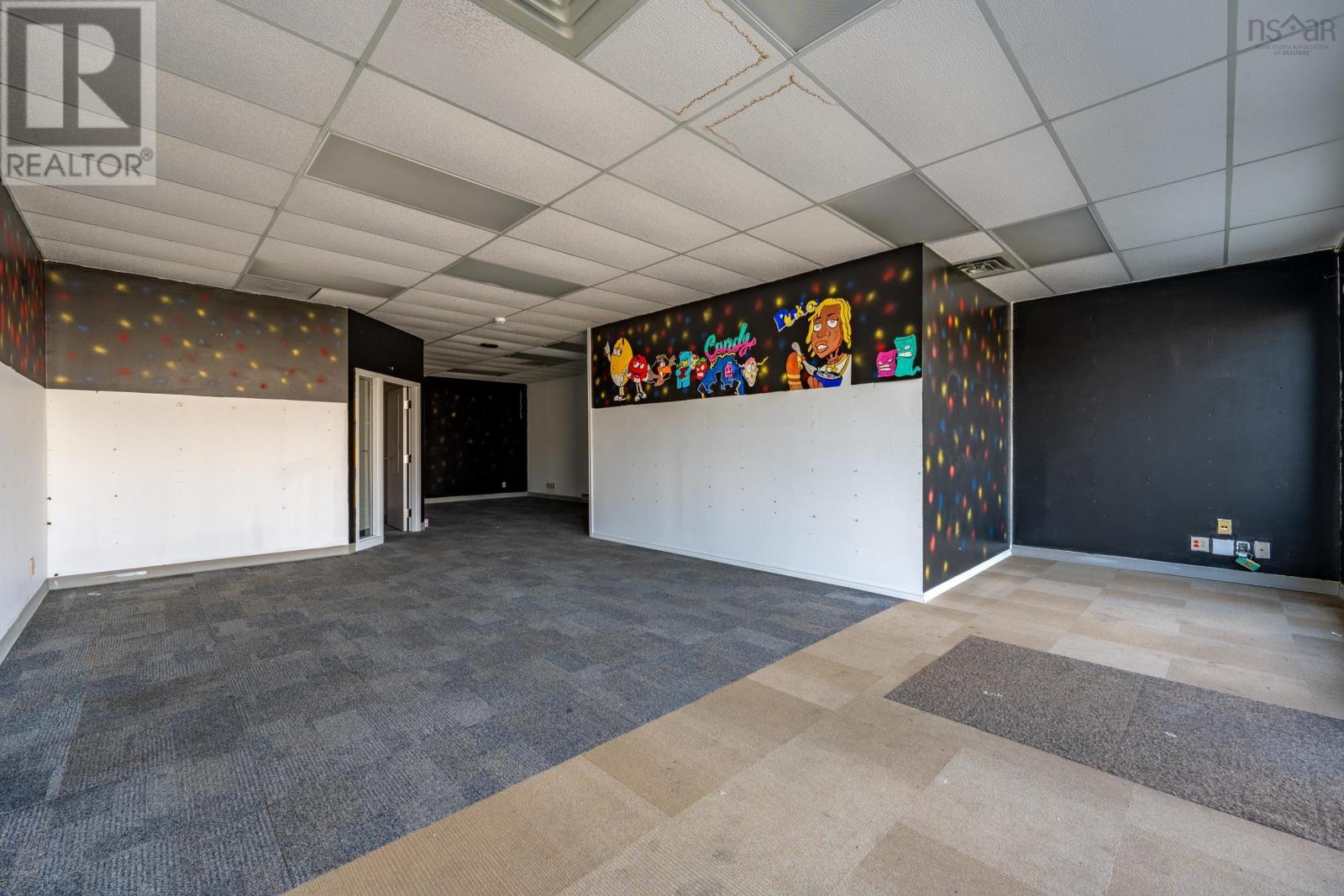 79 Starrs Road, Yarmouth, Nova Scotia  B5A 1S4 - Photo 7 - 202428274