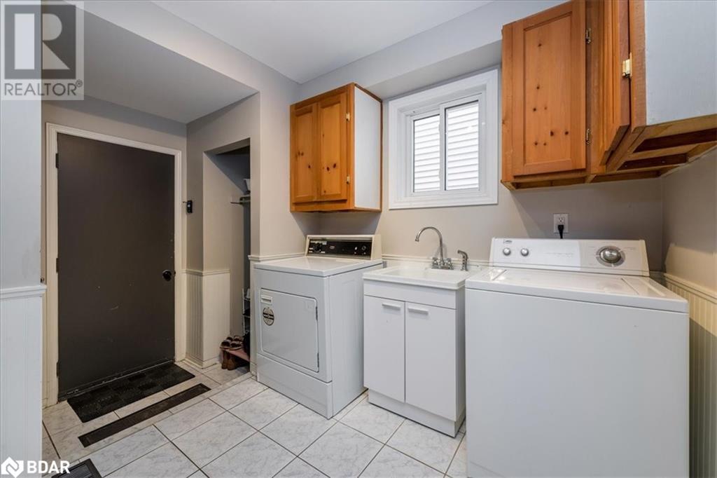 9 Cuthbert Street, Barrie, Ontario  L4N 6X7 - Photo 15 - 40678207