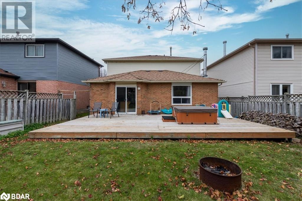 9 Cuthbert Street, Barrie, Ontario  L4N 6X7 - Photo 35 - 40678207