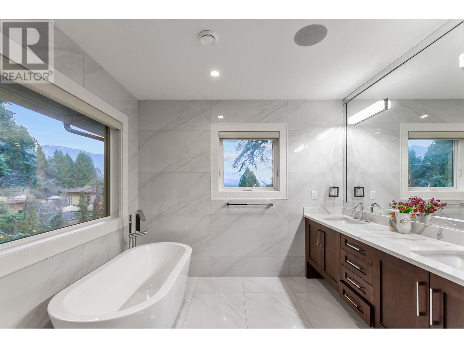 863 Younette Drive, West Vancouver, British Columbia  V7T 1T1 - Photo 24 - R2949786