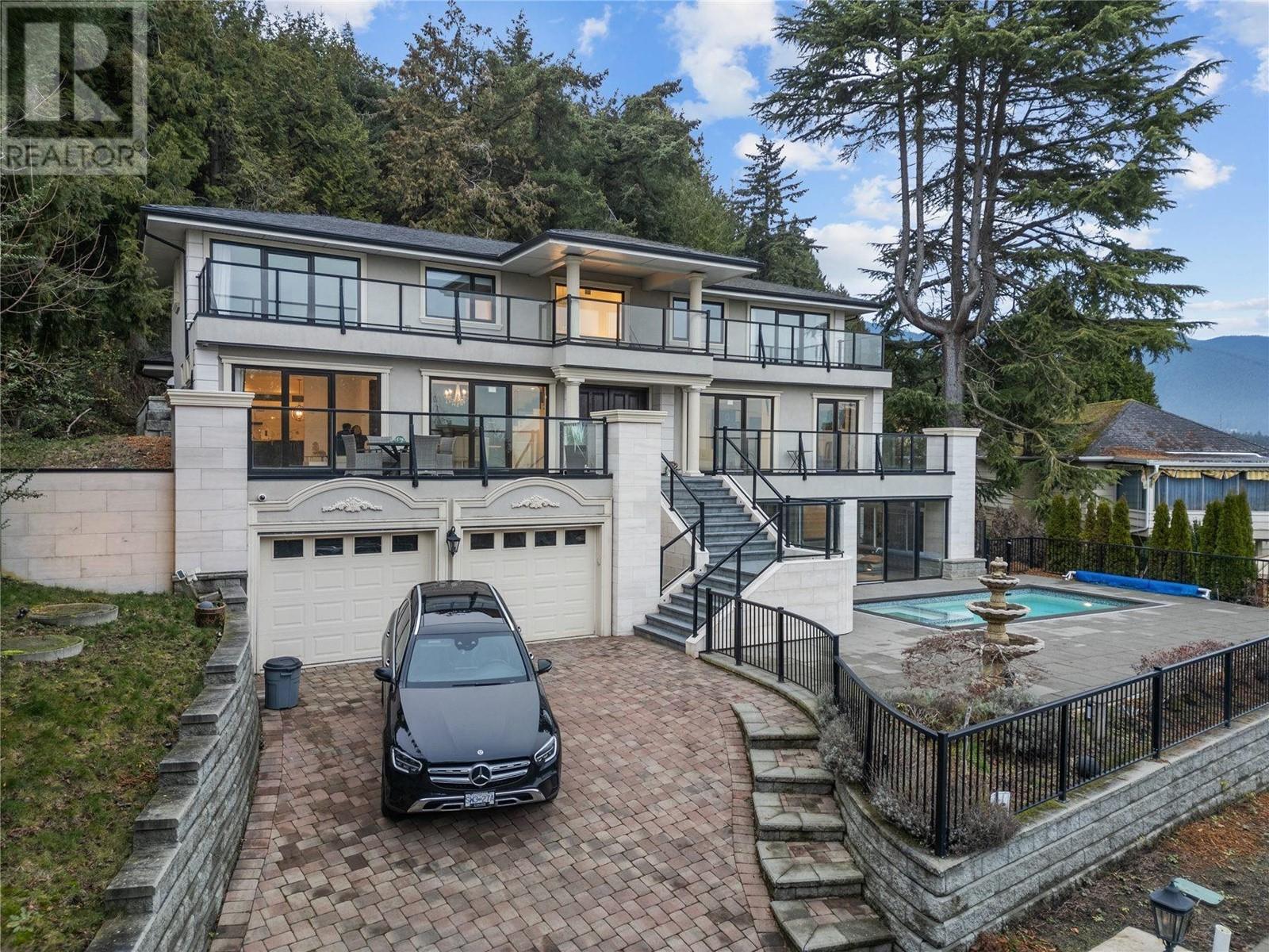 863 Younette Drive, West Vancouver, British Columbia  V7T 1T1 - Photo 2 - R2949786