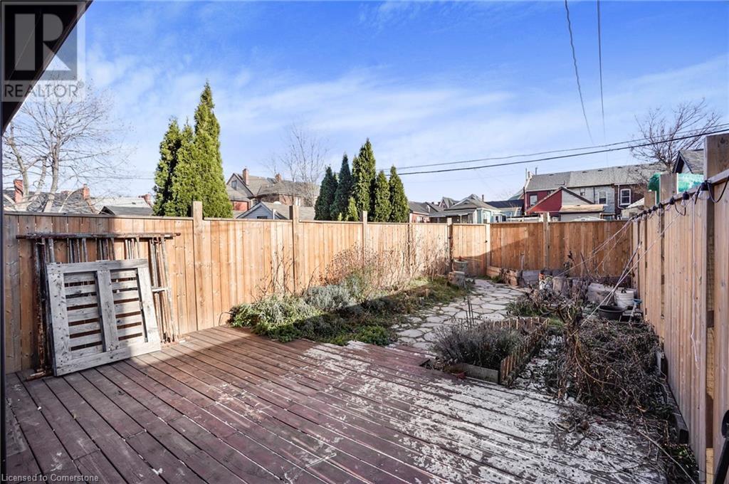 136 East Avenue NHamilton, Ontario  L8L 5H9 - Photo 24 - 40685147