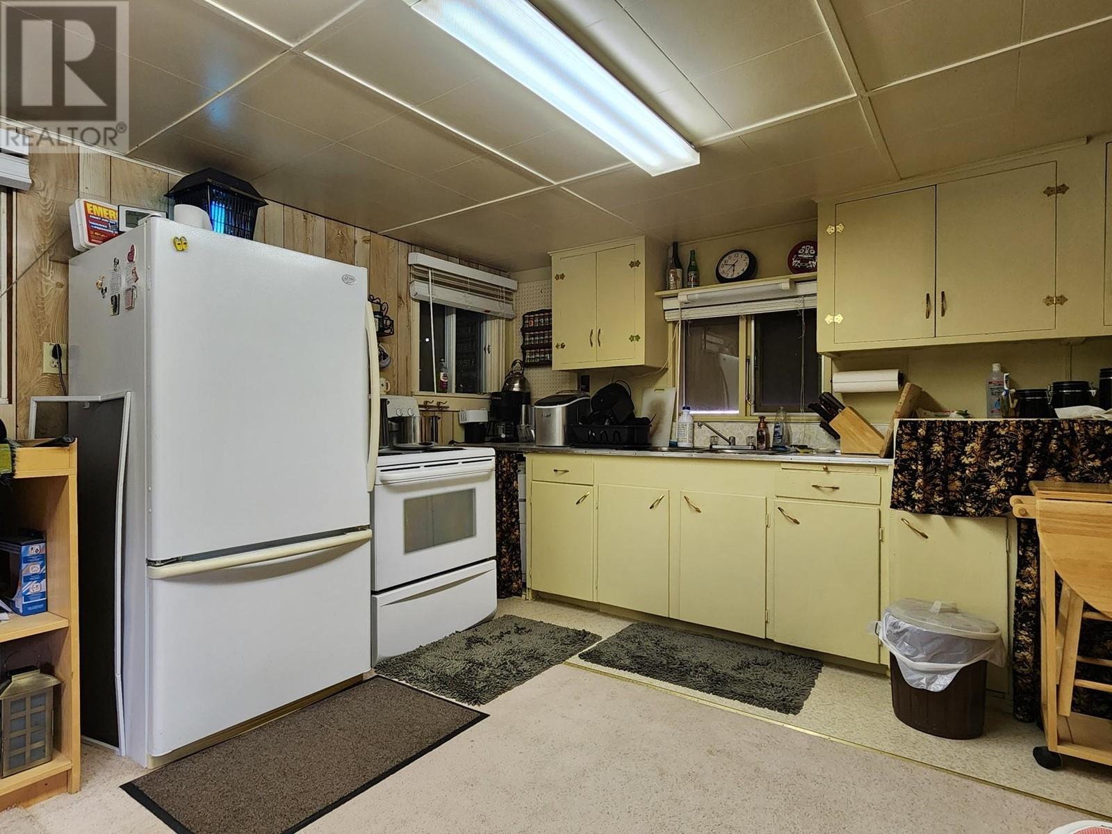 2424 Loon Lake Road, Loon Lake, British Columbia  V0K 1H1 - Photo 8 - 10330314