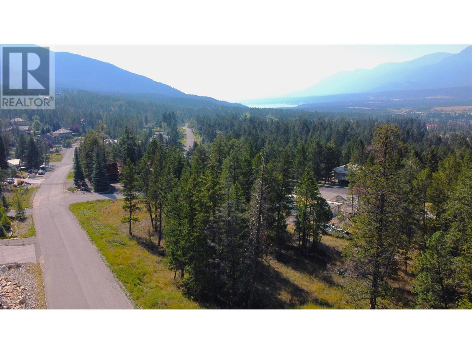 4951 Mountain View Drive, Fairmont Hot Springs, British Columbia V0B 1L0 - Photo 2 - 10329902