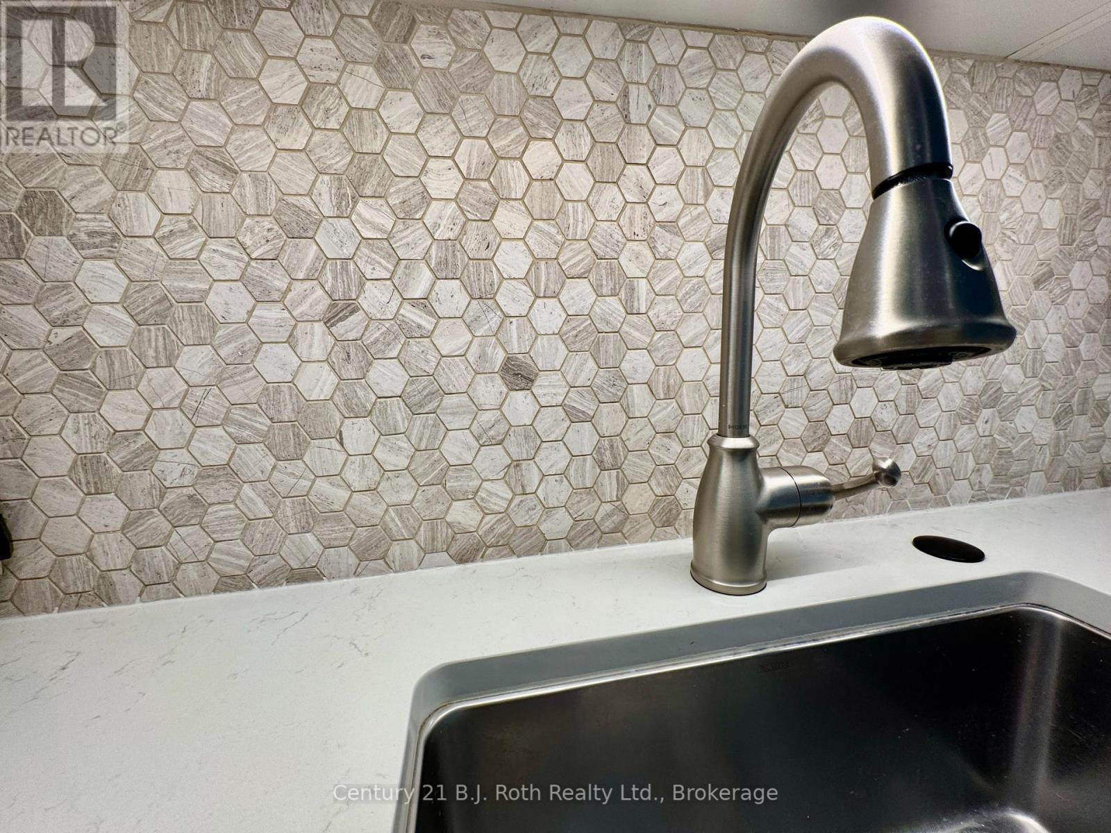 5231 Signature Grandview Drive, Huntsville, Ontario  P1H 2N1 - Photo 13 - X11892453