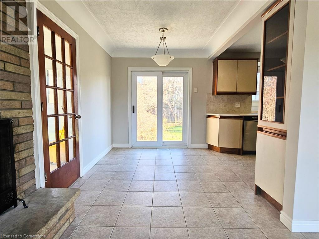 115 Chesley Street, Hamilton, Ontario  L9C 3V9 - Photo 8 - 40685104