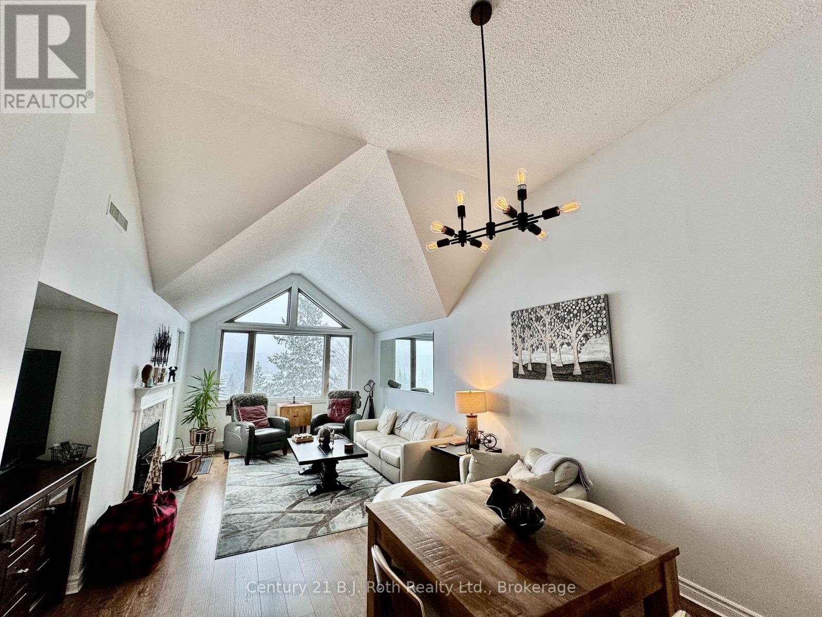 231 Hilltop Grandview Drive, Huntsville, Ontario  P1H 2J5 - Photo 2 - X11885034