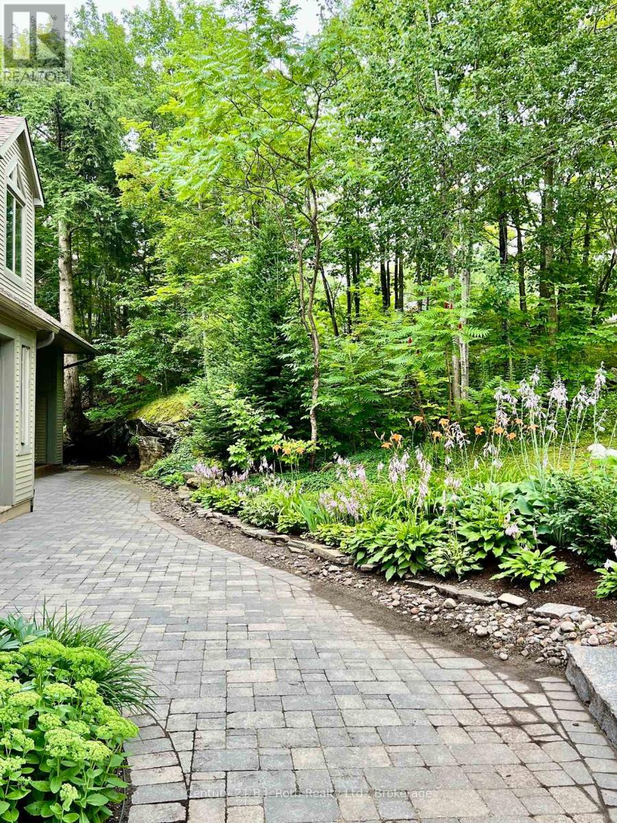 231 Hilltop Grandview Drive, Huntsville, Ontario  P1H 2J5 - Photo 4 - X11885034