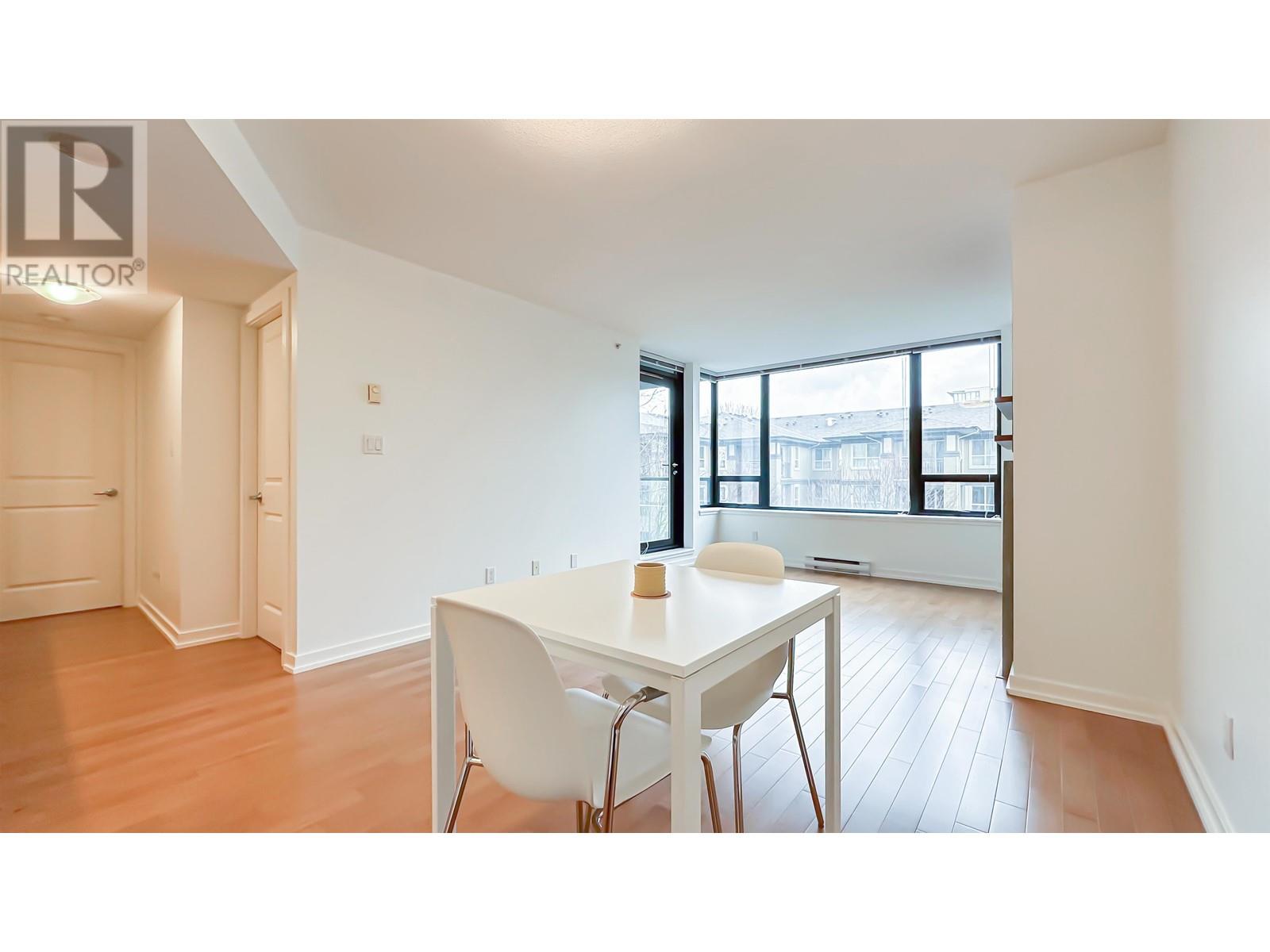 Listing Picture 7 of 26 : 506 9180 HEMLOCK DRIVE, Richmond / 烈治文 - 魯藝地產 Yvonne Lu Group - MLS Medallion Club Member