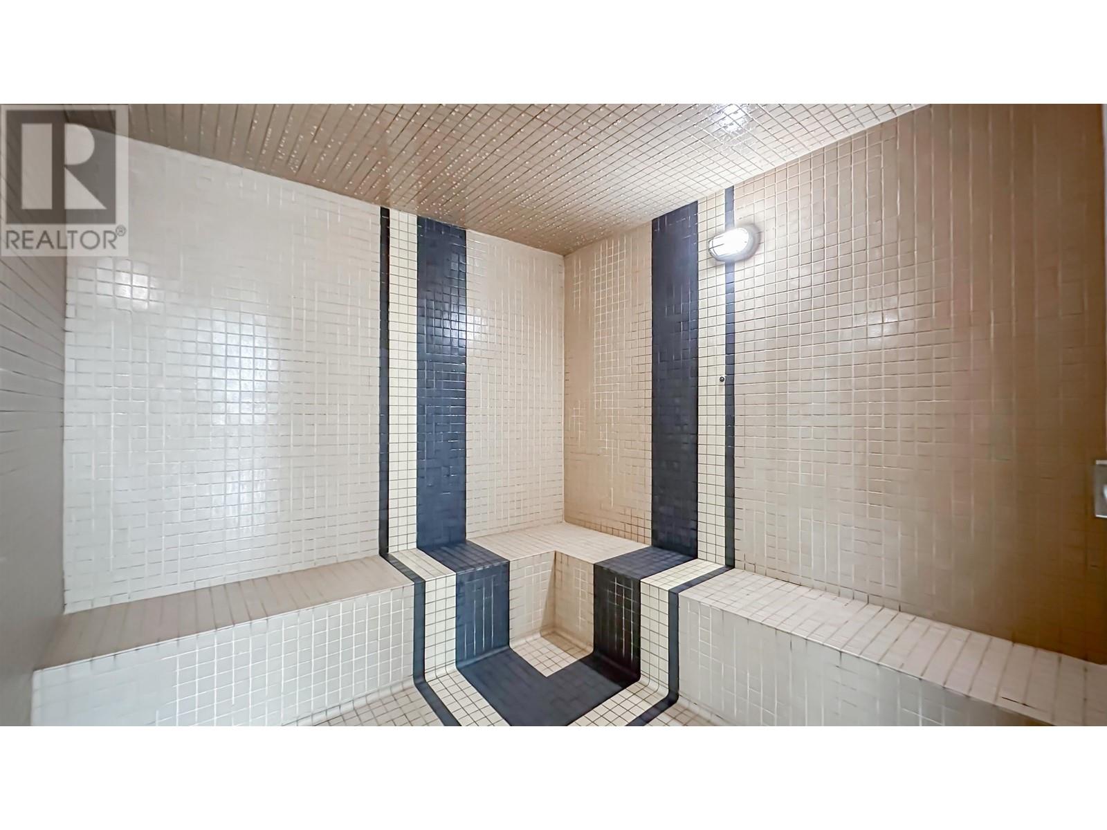 Listing Picture 23 of 26 : 506 9180 HEMLOCK DRIVE, Richmond / 烈治文 - 魯藝地產 Yvonne Lu Group - MLS Medallion Club Member