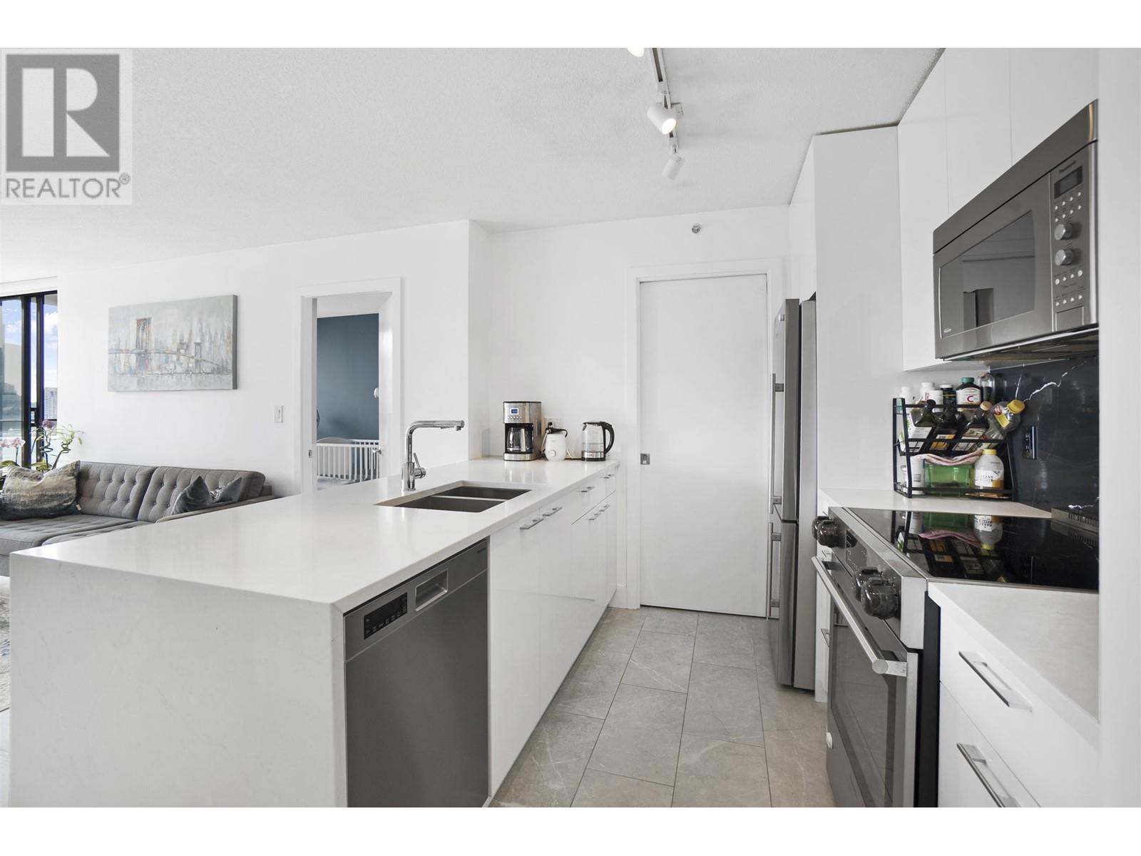 Listing Picture 13 of 38 : 1305 938 SMITHE STREET, Vancouver / 溫哥華 - 魯藝地產 Yvonne Lu Group - MLS Medallion Club Member