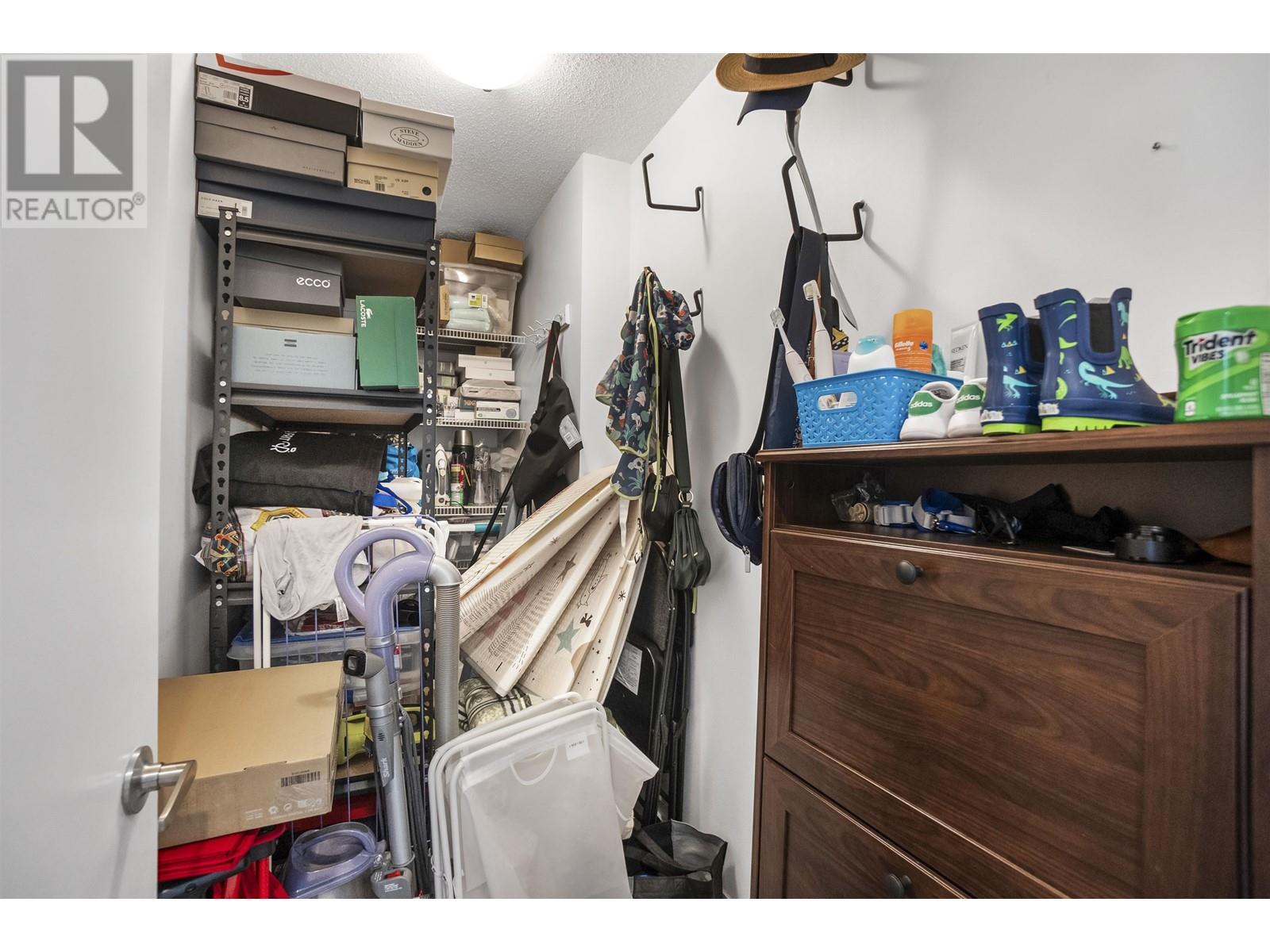 Listing Picture 29 of 38 : 1305 938 SMITHE STREET, Vancouver / 溫哥華 - 魯藝地產 Yvonne Lu Group - MLS Medallion Club Member