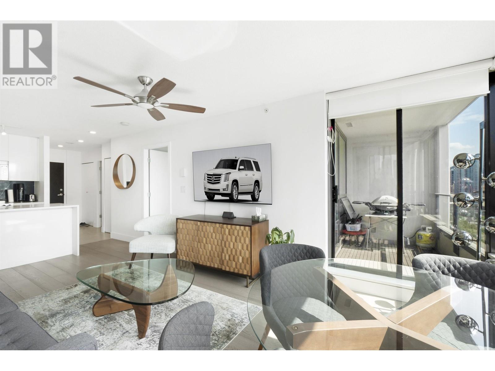 Listing Picture 6 of 38 : 1305 938 SMITHE STREET, Vancouver / 溫哥華 - 魯藝地產 Yvonne Lu Group - MLS Medallion Club Member