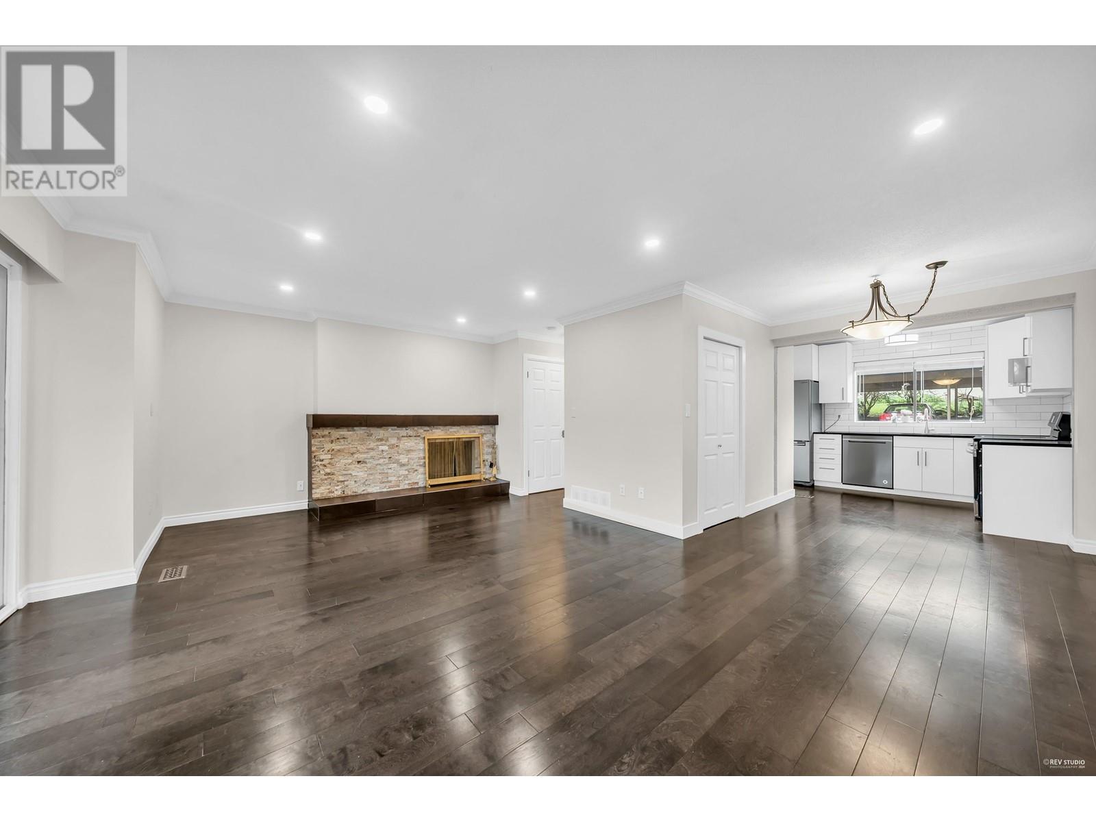 873 Old Lillooet Road, North Vancouver, British Columbia  V7J 2H6 - Photo 1 - R2950451