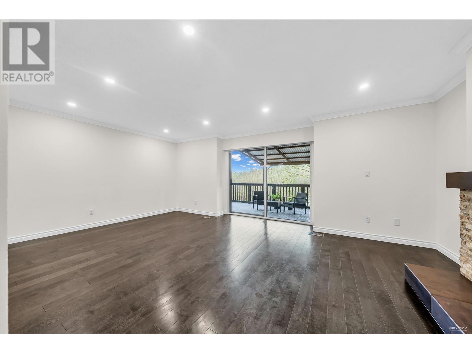 873 Old Lillooet Road, North Vancouver, British Columbia  V7J 2H6 - Photo 8 - R2950451