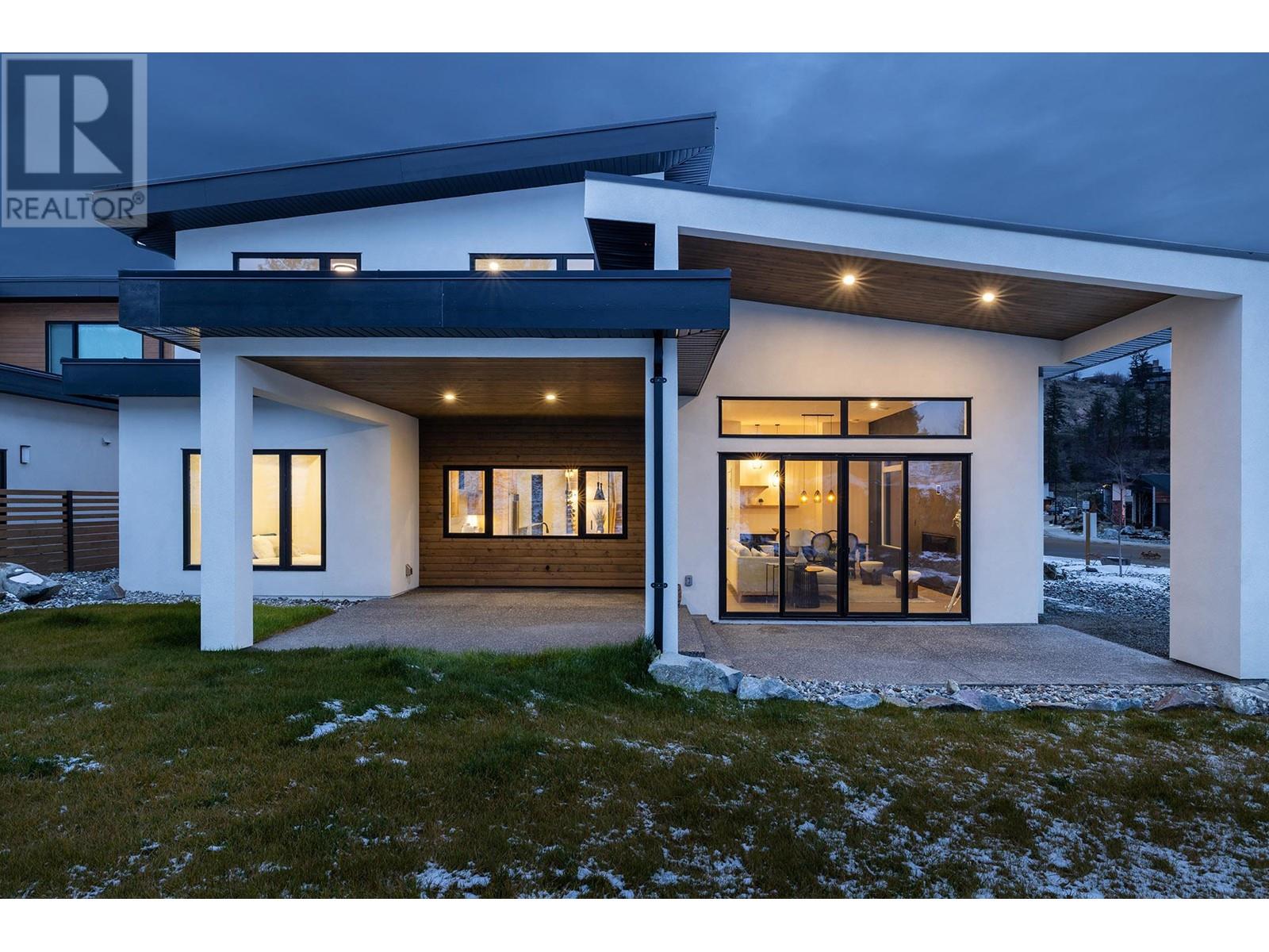 Property at 10255 Beacon Hill Drive image 3
