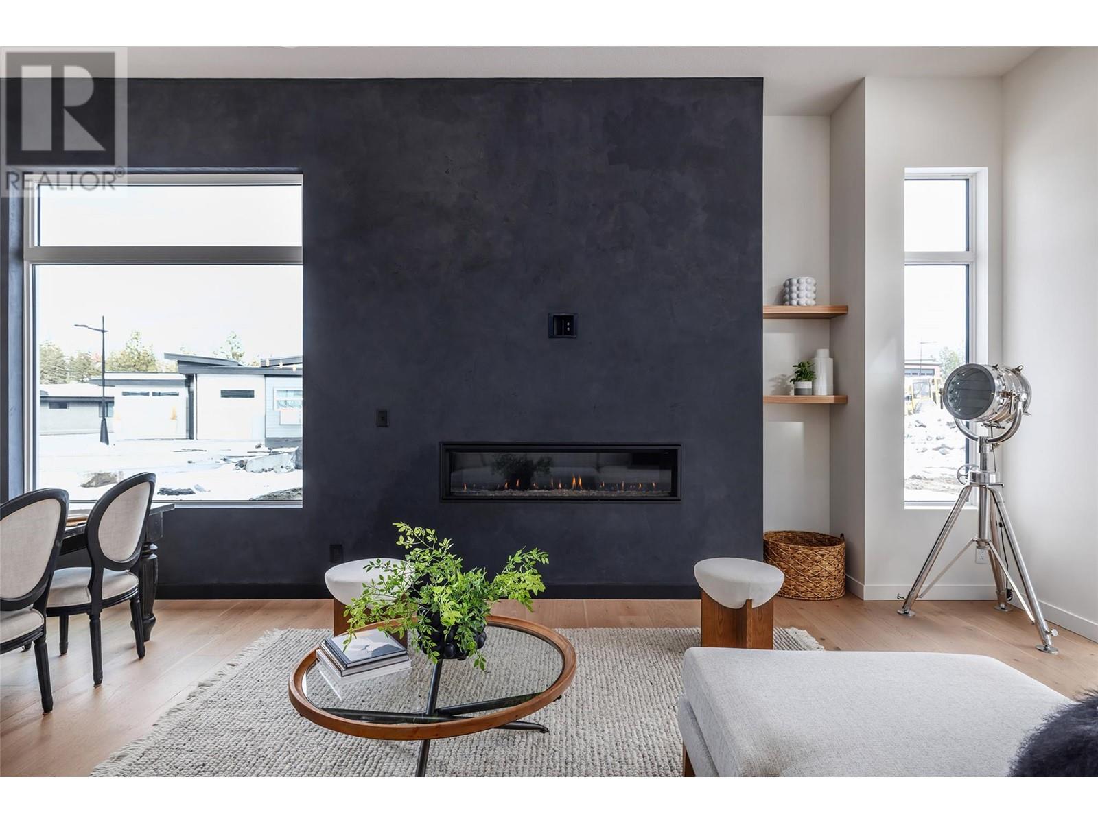 Property at 10255 Beacon Hill Drive image 4