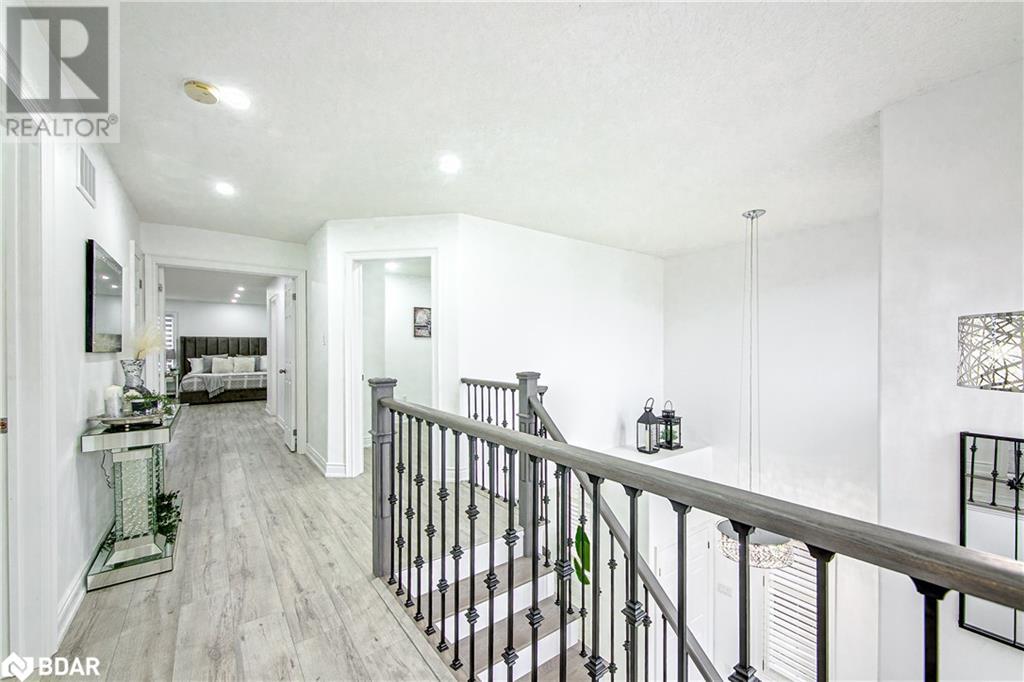 13 Auburn Court, Barrie, Ontario  L4N 6G9 - Photo 16 - 40685249