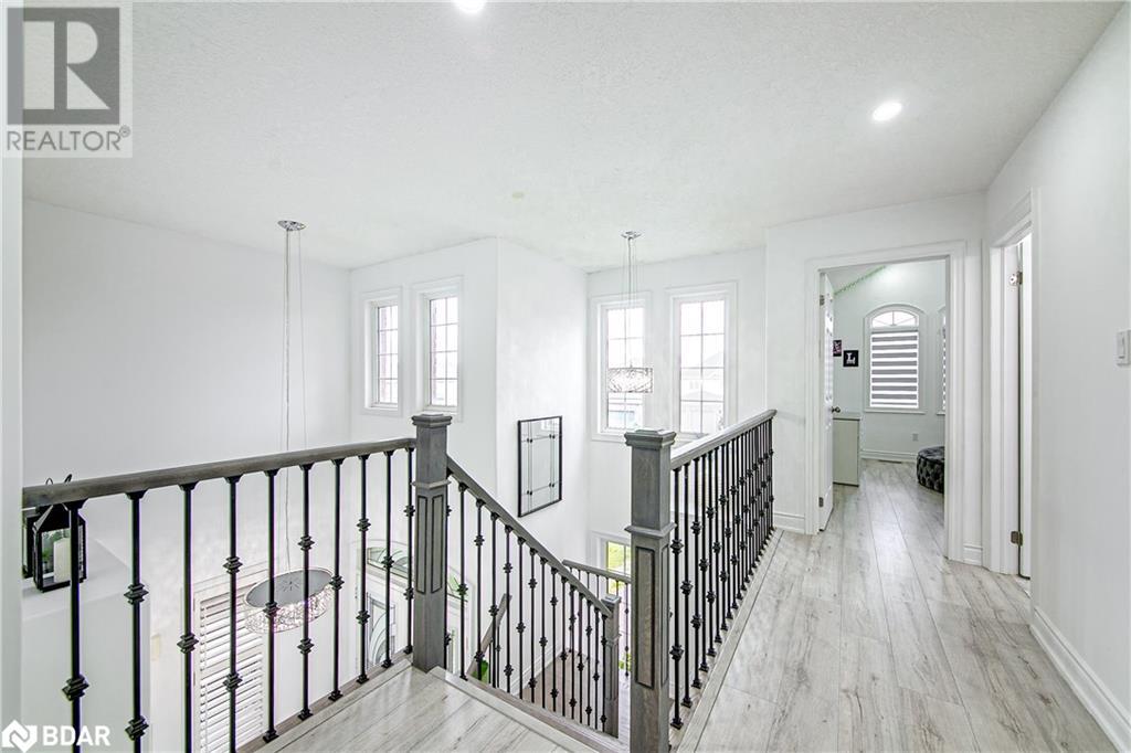 13 Auburn Court, Barrie, Ontario  L4N 6G9 - Photo 17 - 40685249