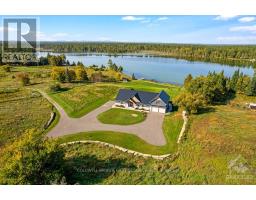 639 LONEY LAKE ROAD, Lanark Highlands, Ontario