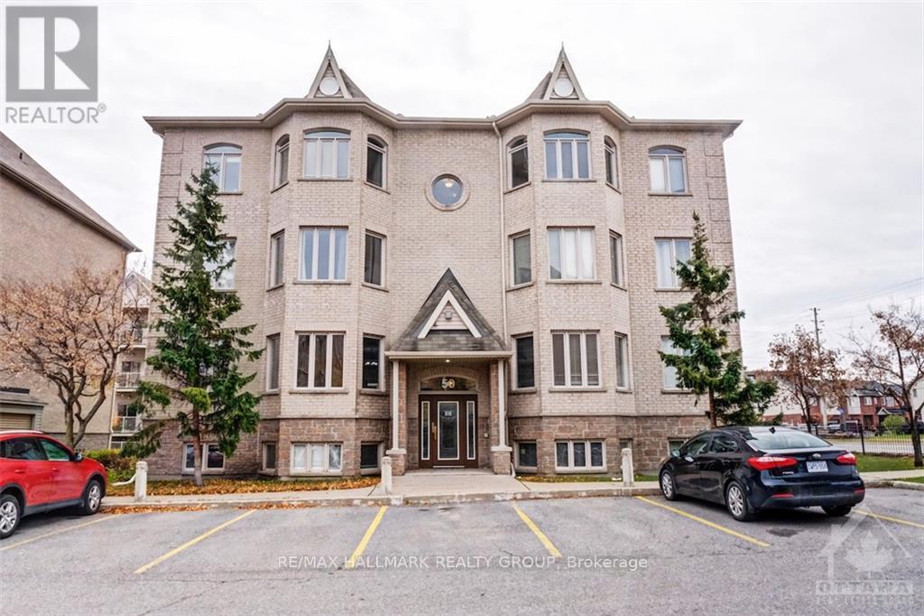 4 - 50 BRIARGATE, Ottawa, Ontario