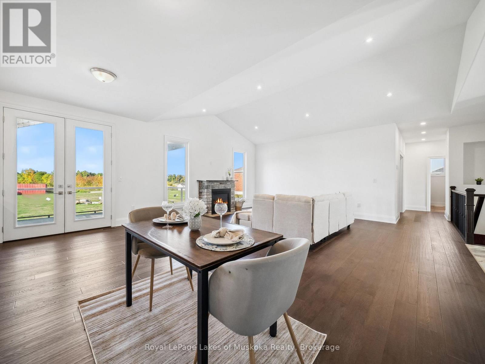 24 Keyzer Drive, Oro-Medonte, Ontario  L0K 2G1 - Photo 7 - S11890979