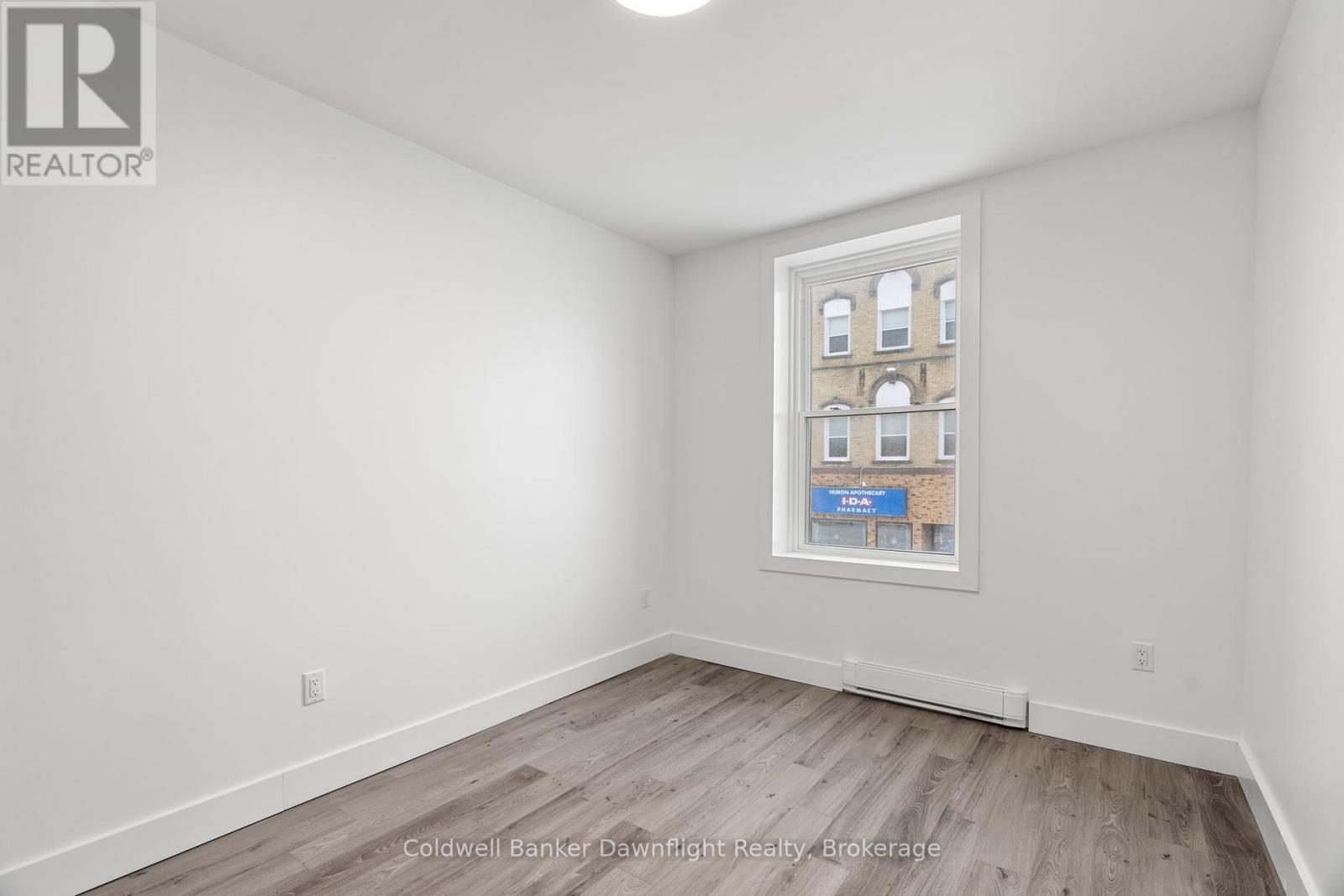 302 - 441 Main Street, South Huron, Ontario  N0M 1S2 - Photo 15 - X11883027