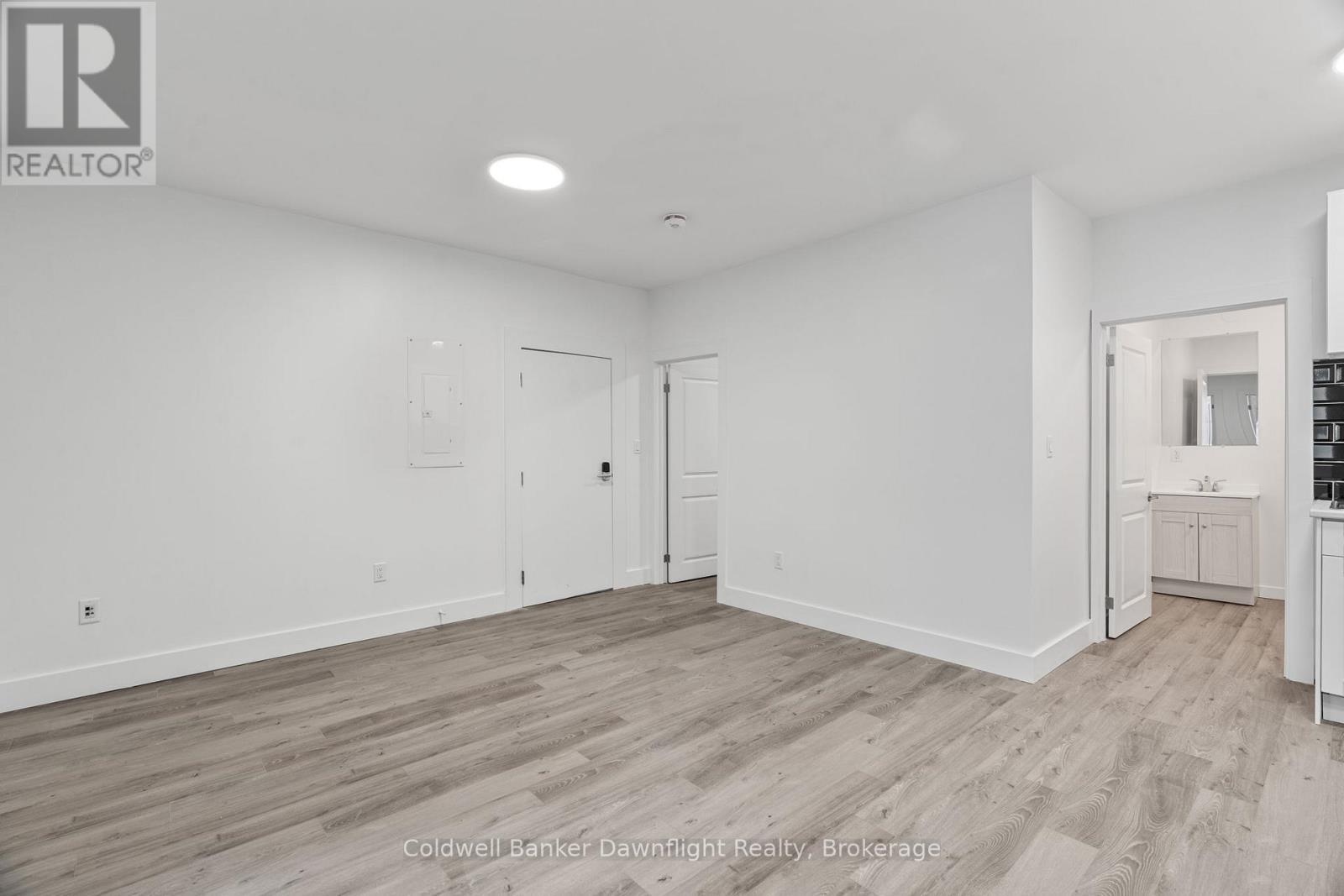 302 - 441 Main Street, South Huron, Ontario  N0M 1S2 - Photo 8 - X11883027