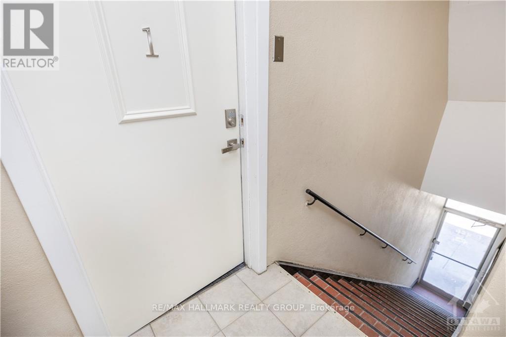 1 - 462 Bronson Avenue, Ottawa, Ontario  K1R 6J6 - Photo 3 - X10426506