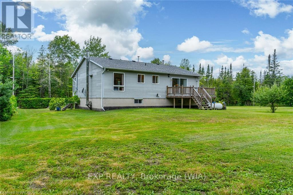 27 Bell Drive, Northern Bruce Peninsula, Ontario  N0H 1X0 - Photo 32 - X10848166